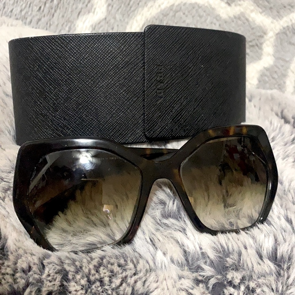 Pre loved Prada sunglasses